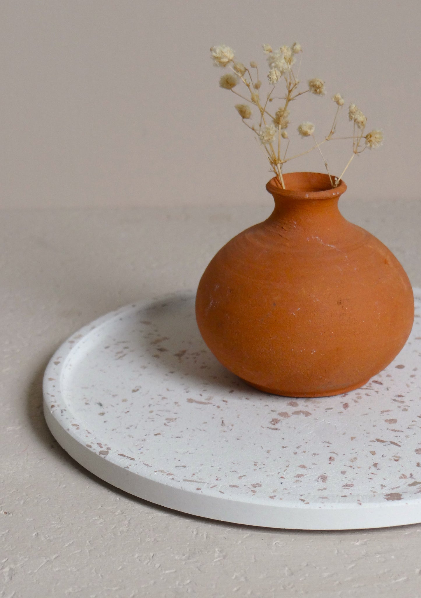 Petit plateau effet terrazzo